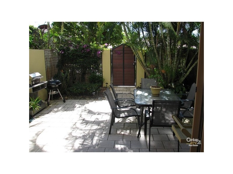 24/103 Salerno Street, Surfers Paradise QLD 4217