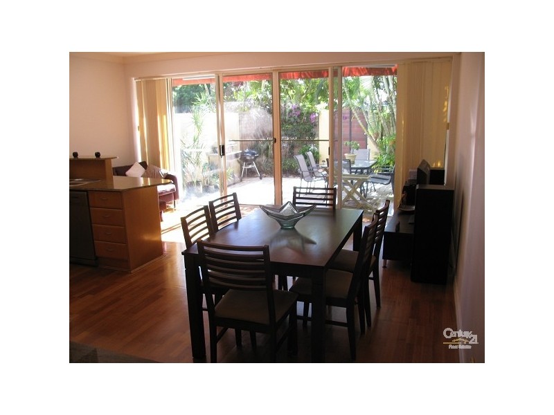 24/103 Salerno Street, Surfers Paradise QLD 4217