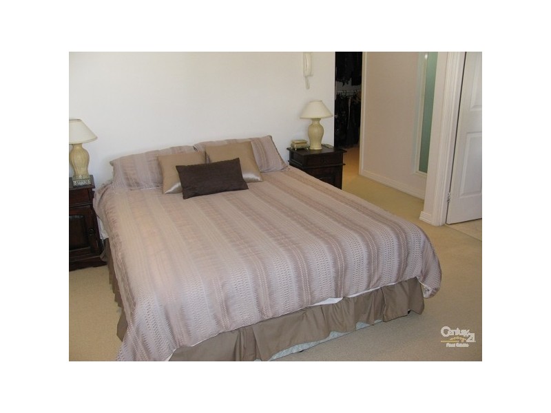 24/103 Salerno Street, Surfers Paradise QLD 4217