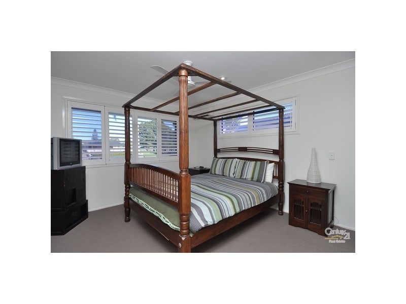 7 Firmin Court, Mermaid Waters QLD 4218