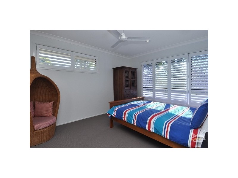 7 Firmin Court, Mermaid Waters QLD 4218