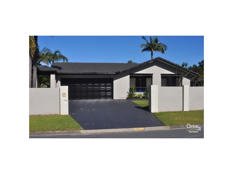 7 Firmin Court, Mermaid Waters QLD 4218