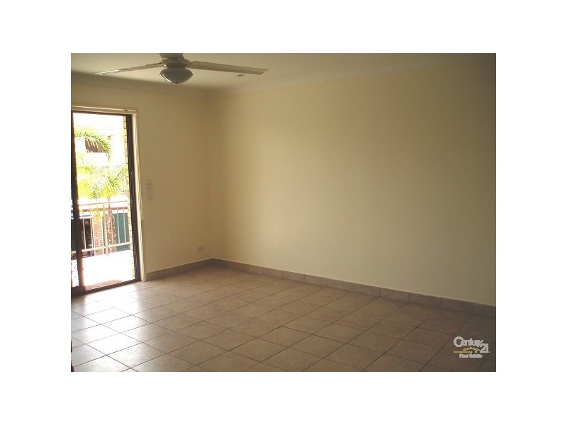 5/12 Duet Drive, Mermaid Waters QLD 4218