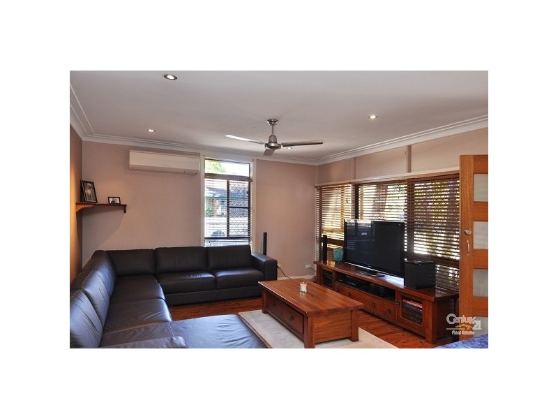 1/31 Nobby Parade, Miami QLD 4220