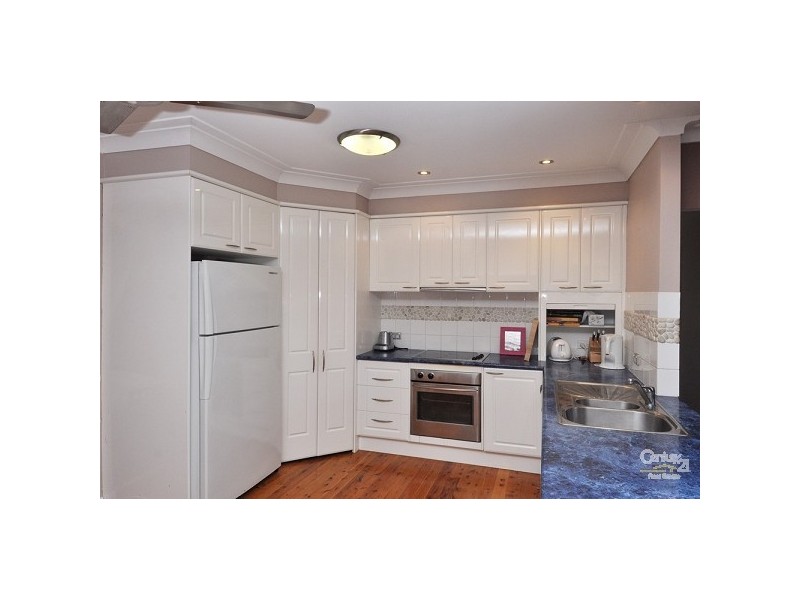 1/31 Nobby Parade, Miami QLD 4220