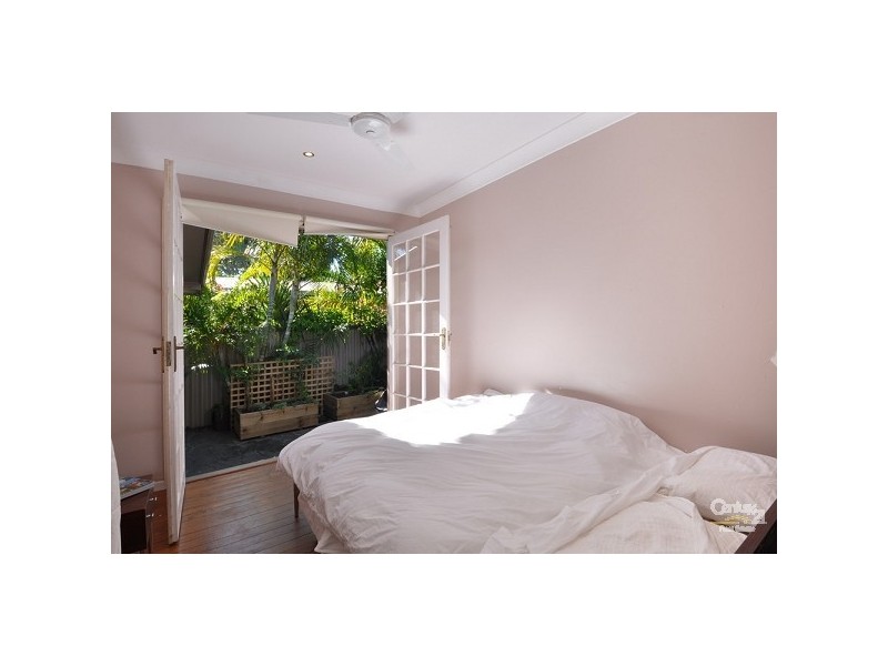 1/31 Nobby Parade, Miami QLD 4220