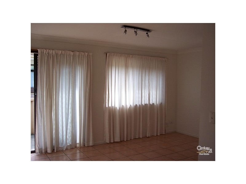 145 Sunshine Parade, Miami QLD 4220