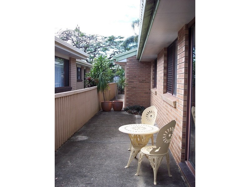145 Sunshine Parade, Miami QLD 4220