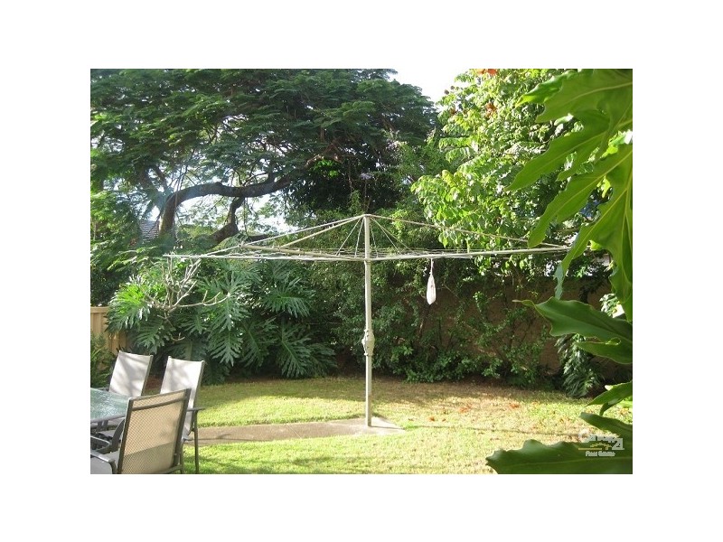 145 Sunshine Parade, Miami QLD 4220