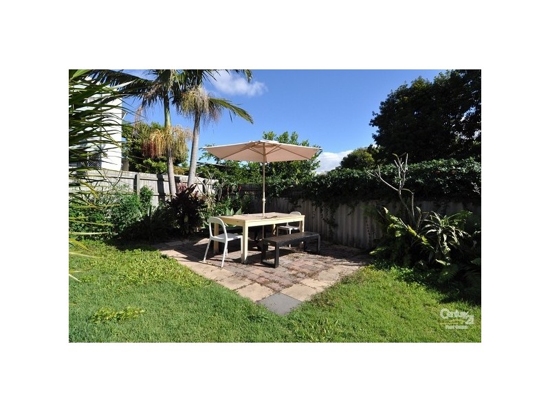 30 Nundah Avenue, Miami QLD 4220