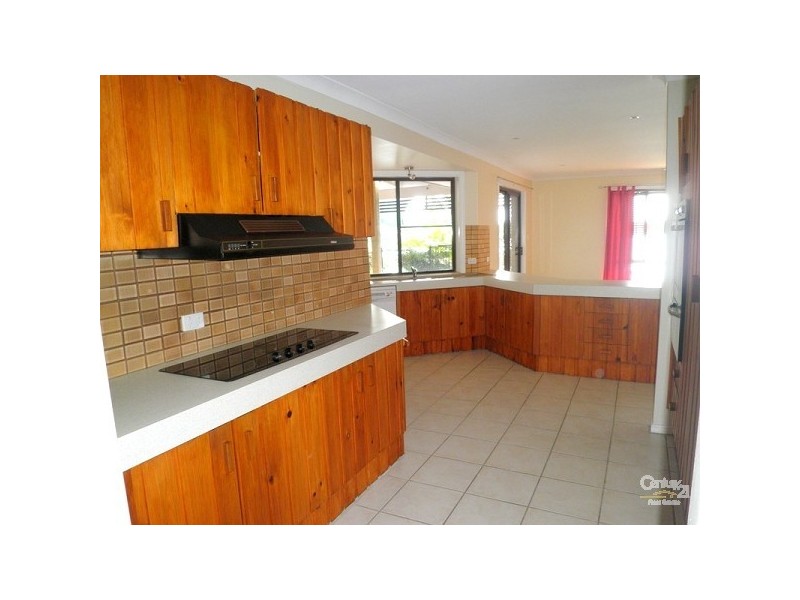 23 Barrier Reef Drive, Mermaid Waters QLD 4218