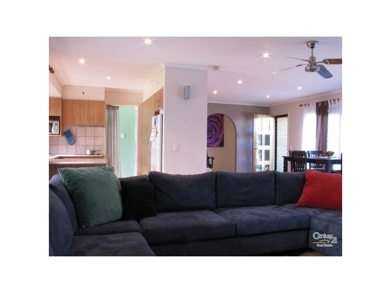 13 Tattler Way, Burleigh Waters QLD 4220