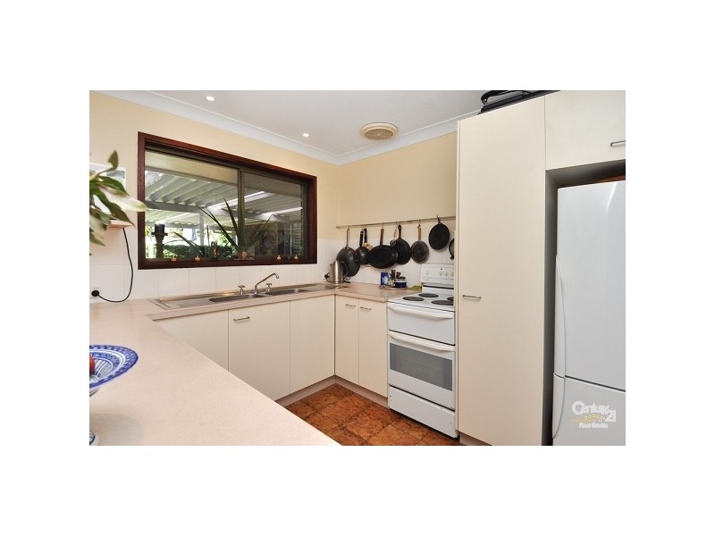 97 Oceanic Drive, Mermaid Waters QLD 4218