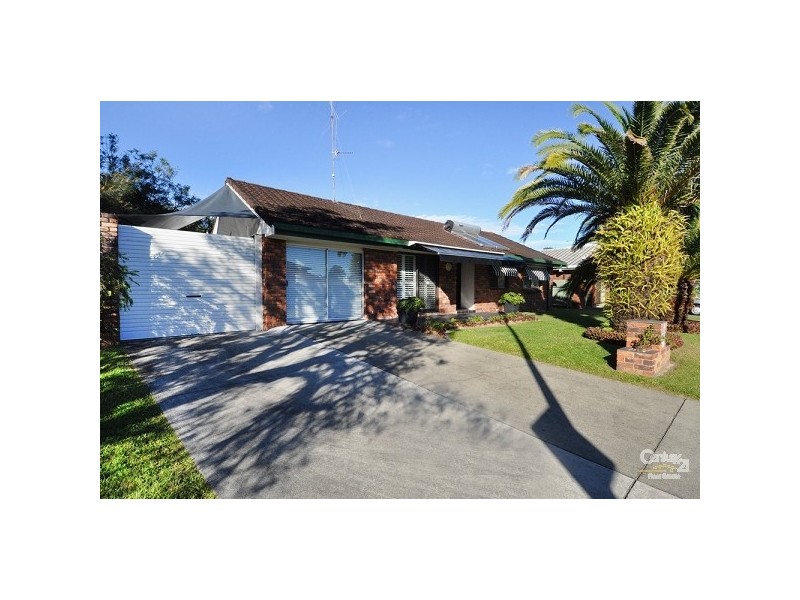 97 Oceanic Drive, Mermaid Waters QLD 4218