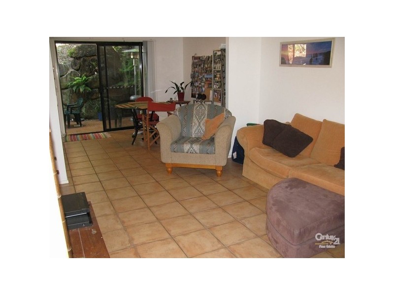 7/4 Karri Court, Burleigh Heads QLD 4220