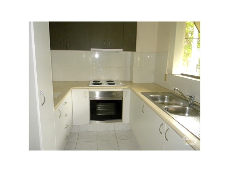 3/56 Oceanic Drive, Mermaid Waters QLD 4218