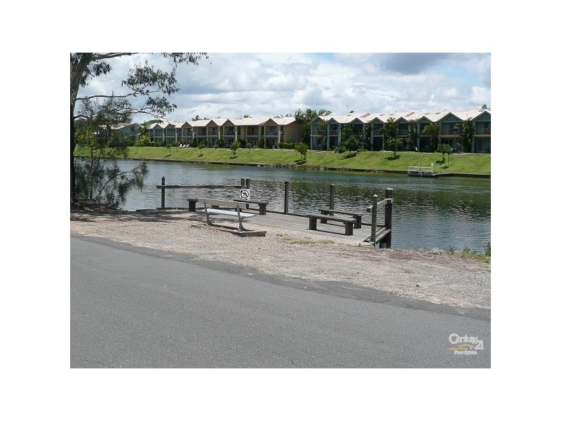 3/56 Oceanic Drive, Mermaid Waters QLD 4218