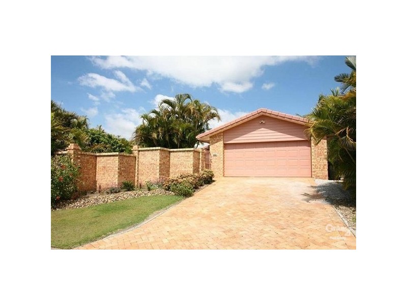 38 Santa Cruz Boulevard, Clear Island Waters QLD 4226