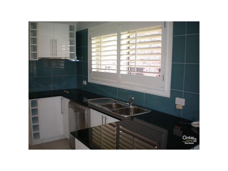 4/31 Surfers Avenue, Mermaid Beach QLD 4218