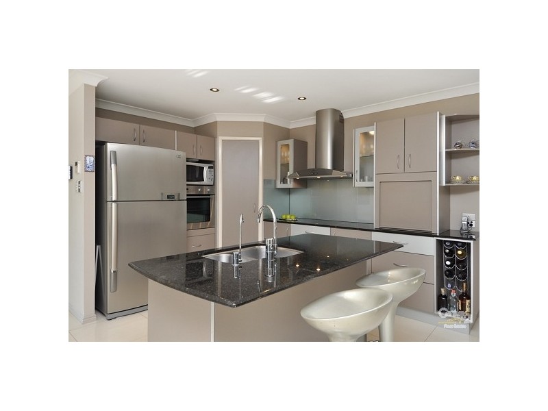 32 Glastonbury Drive, Mudgeeraba QLD 4213