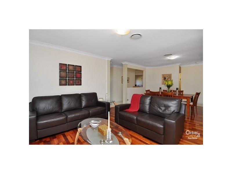 32 Glastonbury Drive, Mudgeeraba QLD 4213