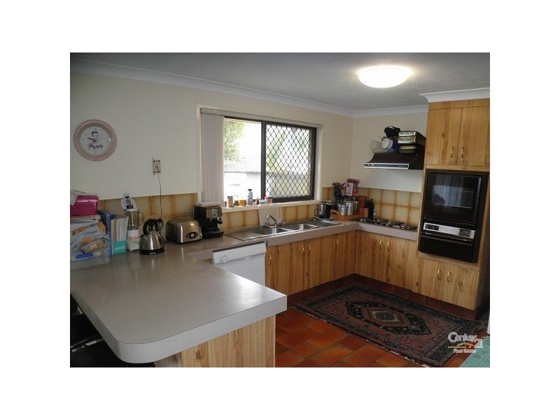 5 Limkin Street, Burleigh Waters QLD 4220