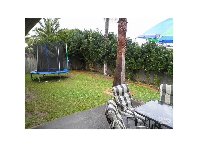 5 Limkin Street, Burleigh Waters QLD 4220