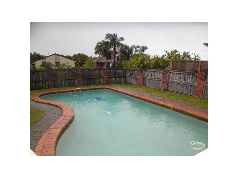 5 Limkin Street, Burleigh Waters QLD 4220