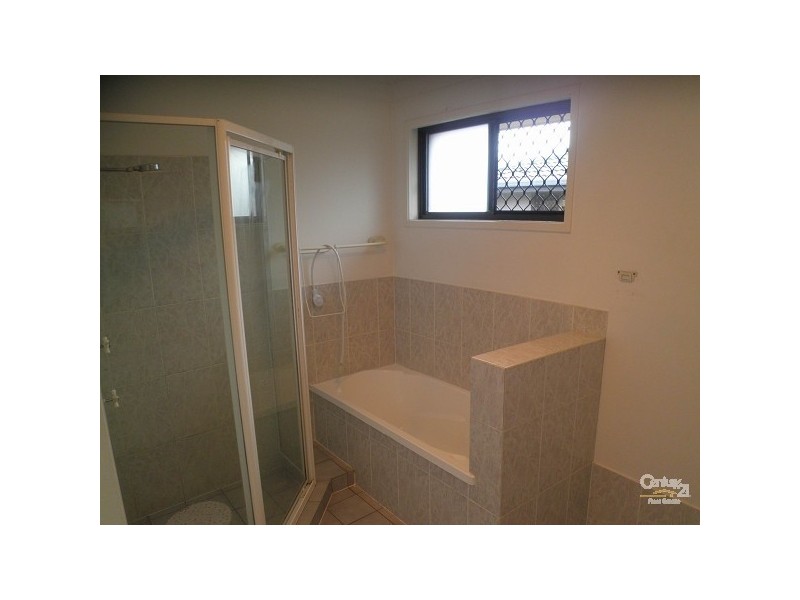 5 Limkin Street, Burleigh Waters QLD 4220