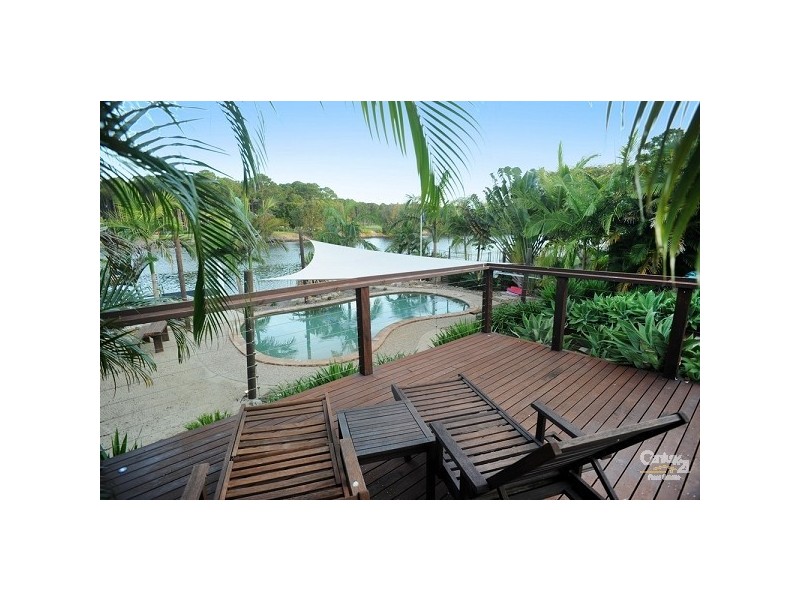 24 Lancelin Drive, Mermaid Waters QLD 4218