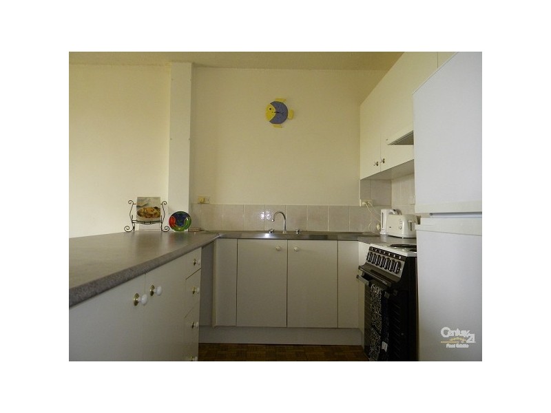 19E/13 Fairway Dr, Clear Island Waters QLD 4226