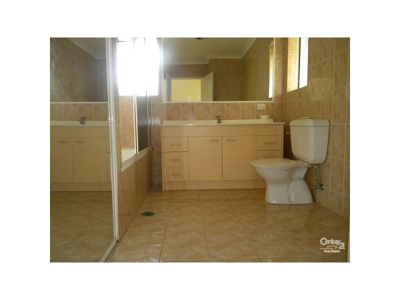 7/14 Rosewood Ave, Broadbeach QLD 4218