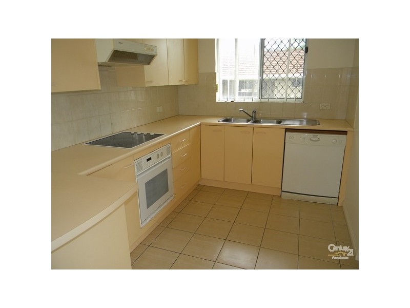 7/14 Rosewood Ave, Broadbeach QLD 4218