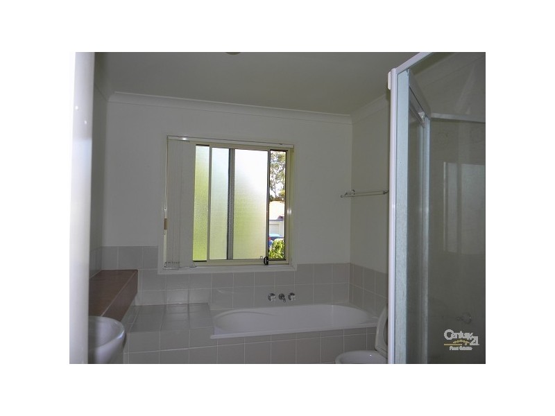 2/87 Riverpark Dr, Nerang QLD 4211