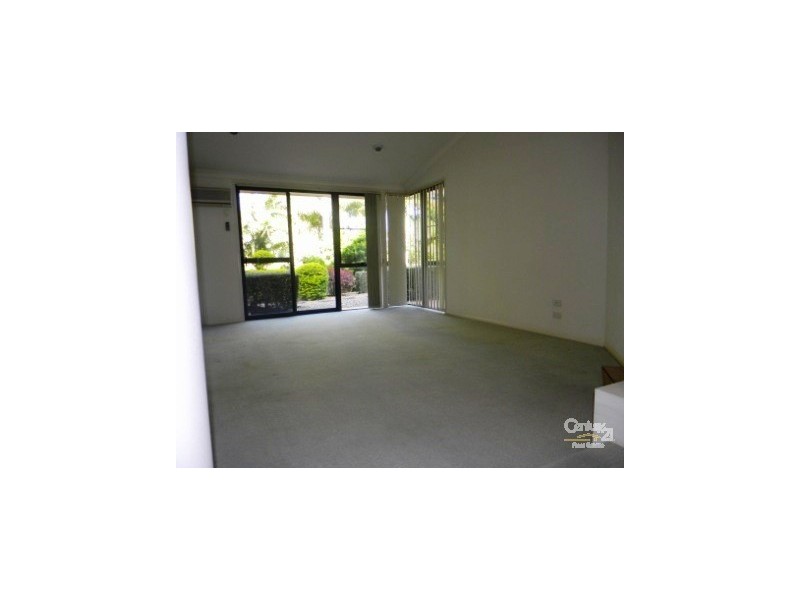 96/125 Santa Cruz Blvd, Clear Island Waters QLD 4226