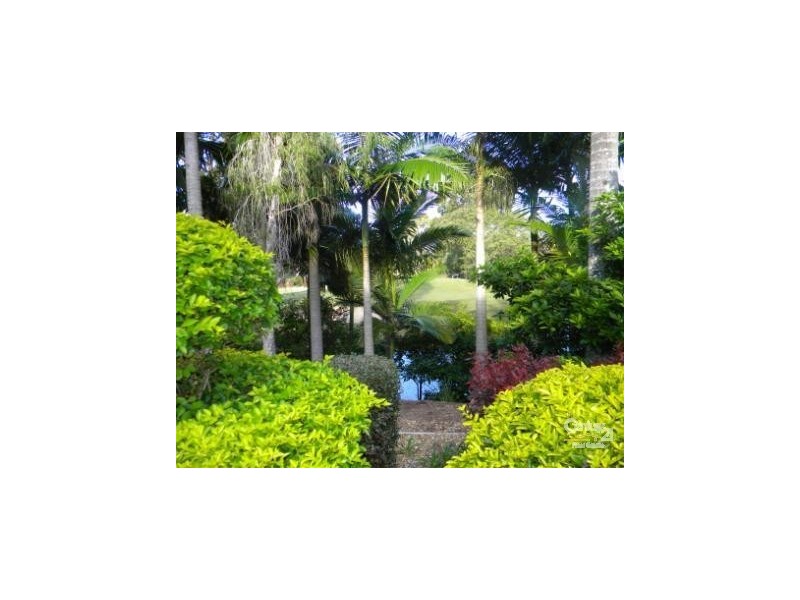 96/125 Santa Cruz Blvd, Clear Island Waters QLD 4226