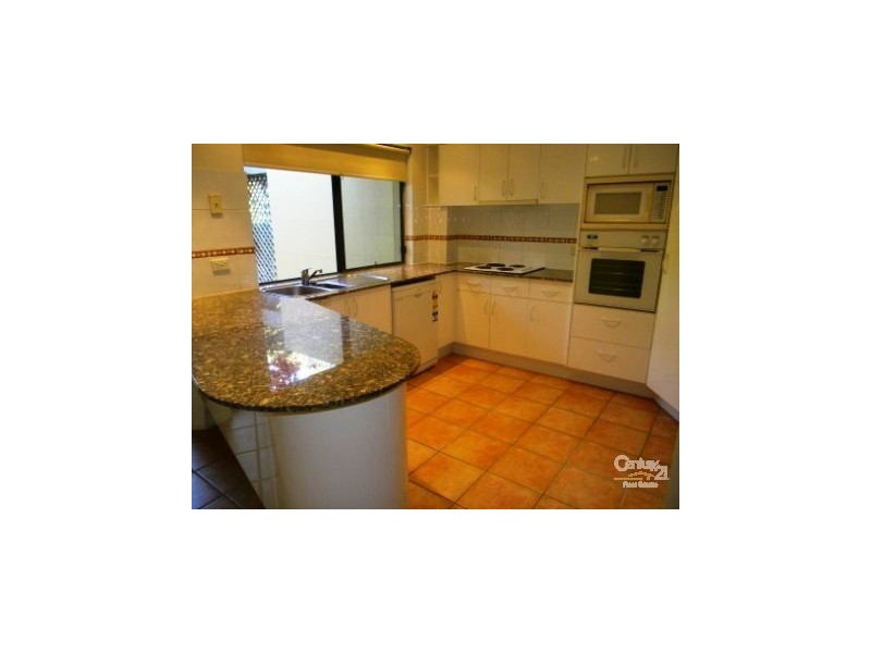 96/125 Santa Cruz Blvd, Clear Island Waters QLD 4226
