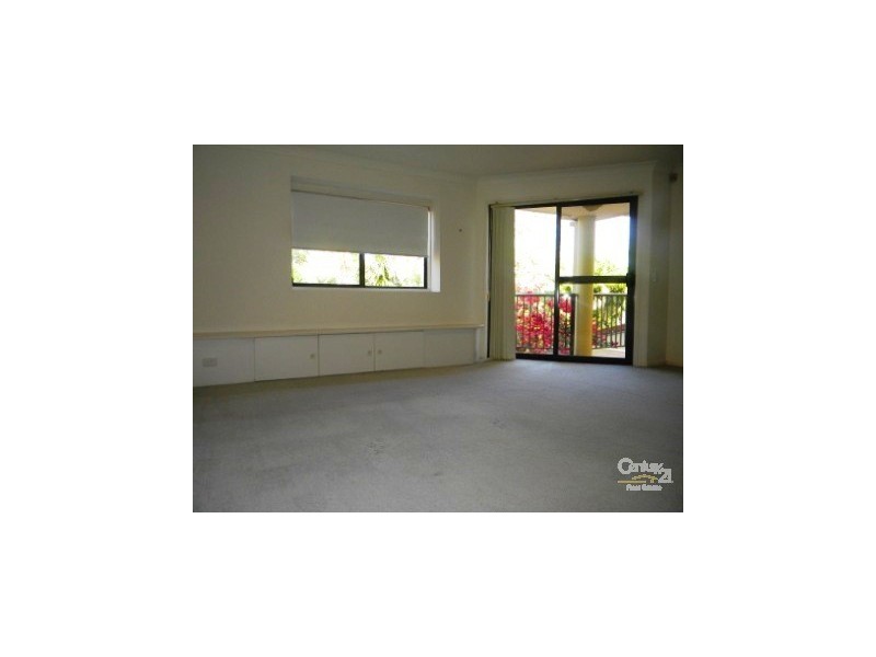 96/125 Santa Cruz Blvd, Clear Island Waters QLD 4226