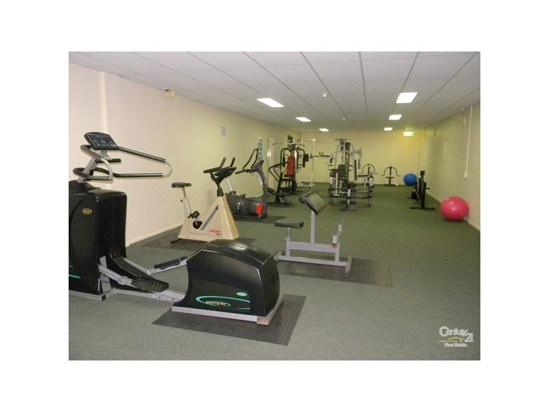 96/125 Santa Cruz Blvd, Clear Island Waters QLD 4226