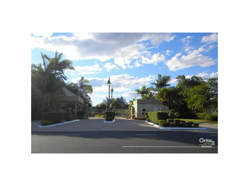 96/125 Santa Cruz Blvd, Clear Island Waters QLD 4226