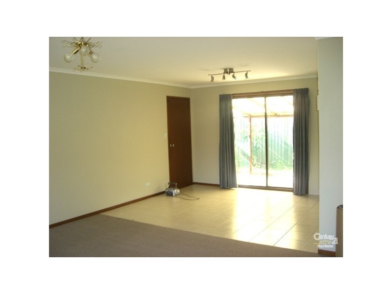 10 Sigatoka Place, Clear Island Waters QLD 4226