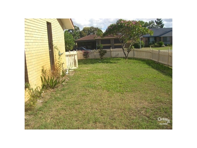 10 Sigatoka Place, Clear Island Waters QLD 4226