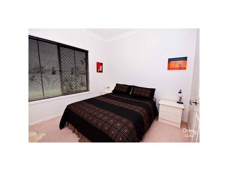 26 Arbuthnot Parade, Benowa QLD 4217