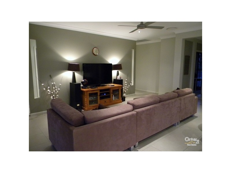 9 Koolang Crescent, Reedy Creek QLD 4227