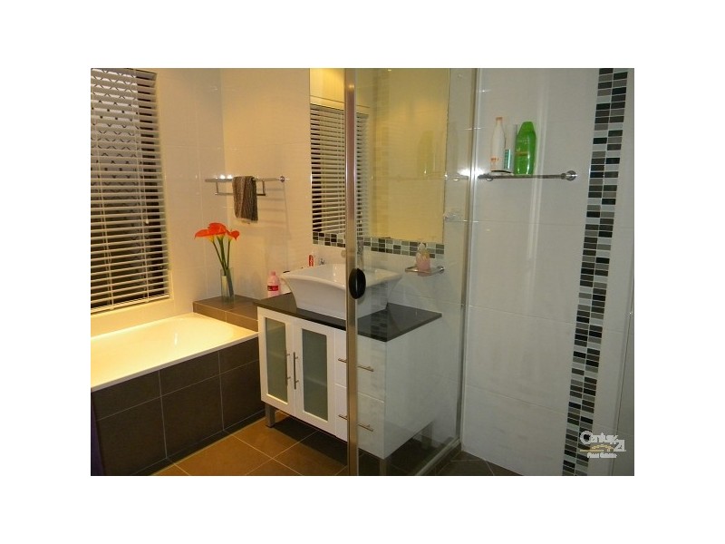 9 Koolang Crescent, Reedy Creek QLD 4227