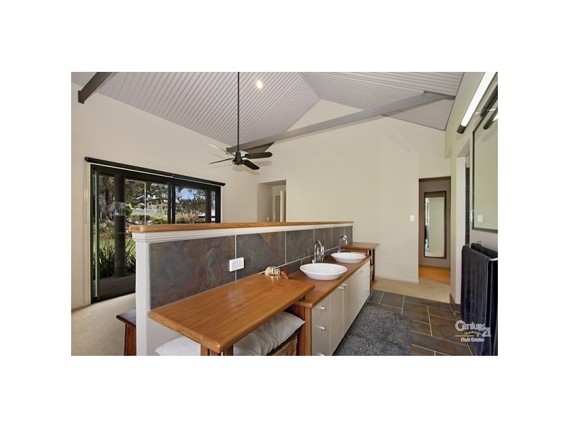 2 Stockyard Court, Tallebudgera QLD 4228