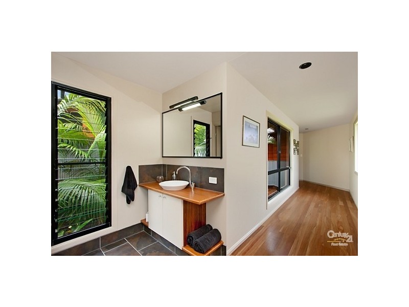 2 Stockyard Court, Tallebudgera QLD 4228