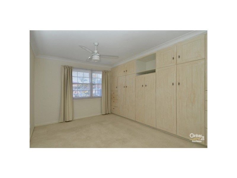 9 Constance Avenue, Mermaid Waters QLD 4218