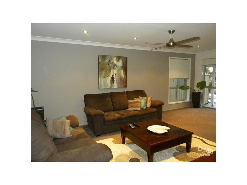 5 Firmin Court, Mermaid Waters QLD 4218