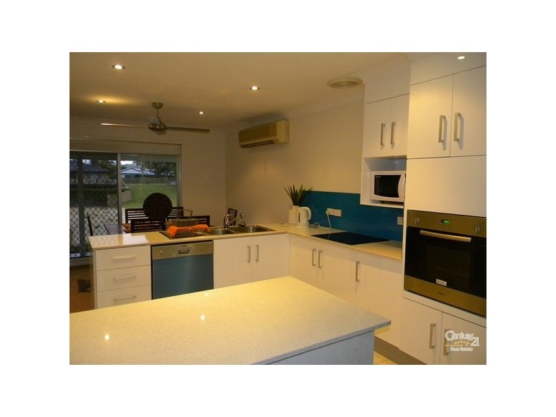 5 Firmin Court, Mermaid Waters QLD 4218